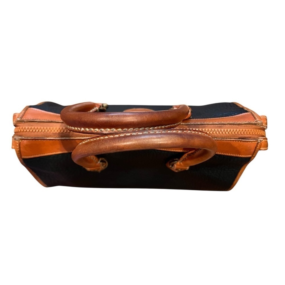Dooney & Bourke All Weather Handbag Satchel Pebble Grain Black and Tan, 1980s - Picture 7 of 10